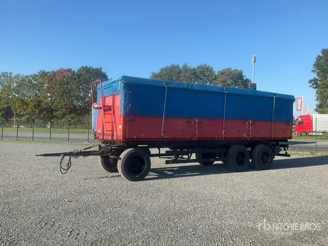 Menke 3-Way Dump Trailer