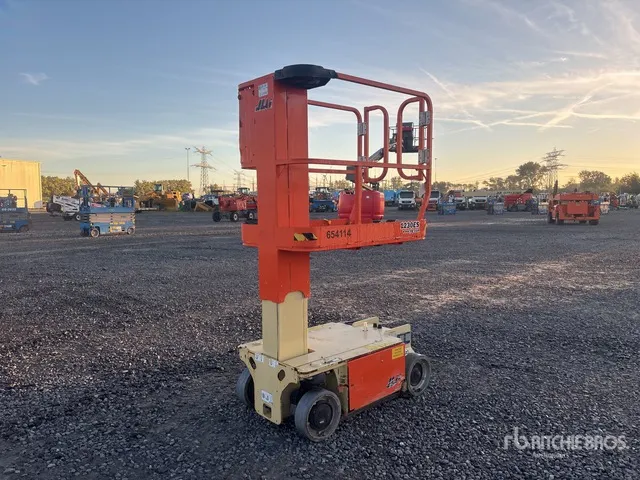 2016 JLG 1230ES Vertical Mast Lift