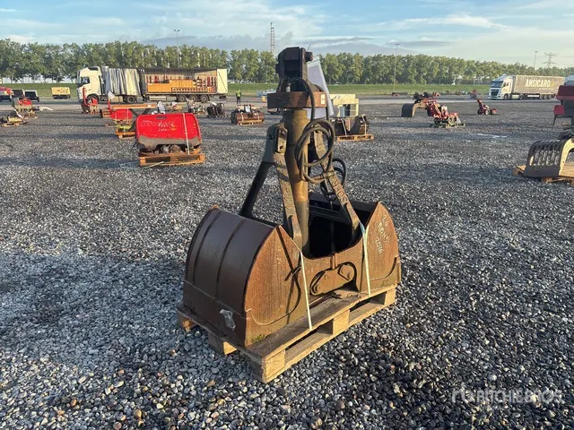 Clamshell Grapple