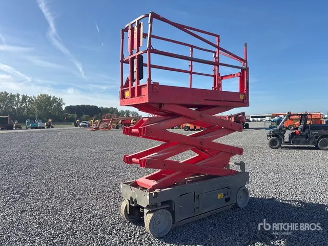 2011 Genie GS-2032 Electric Scissor Lift
