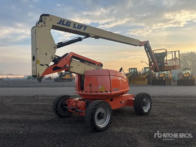 2014 JLG 600AJ 4WD Diesel Articulating Boom Lift