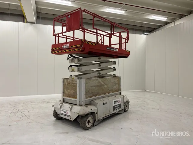 2016 PB S151-16E Electric Scissor Lift