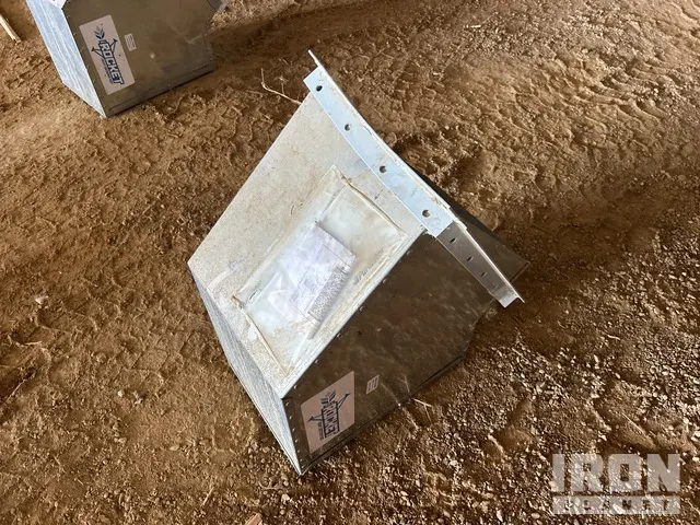 Rocket Grain Guard 12 in x 17 in Elbow Aeration Ducting (Unused)