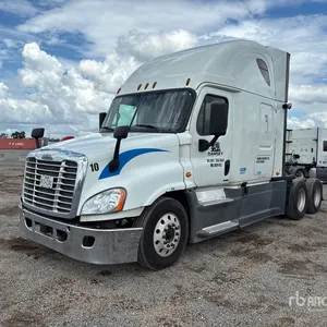 2017 Freightliner Cascadia 125 6x4 T/A Sleeper Truck Tractor