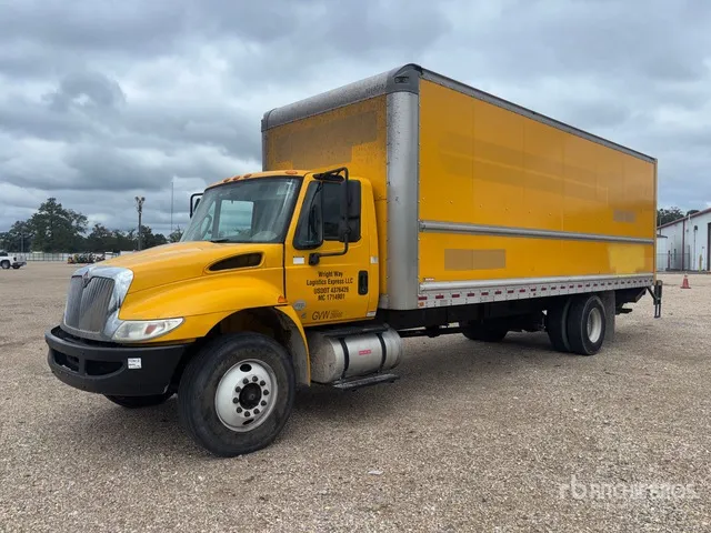 2019 International 4300 4x2 Van Truck