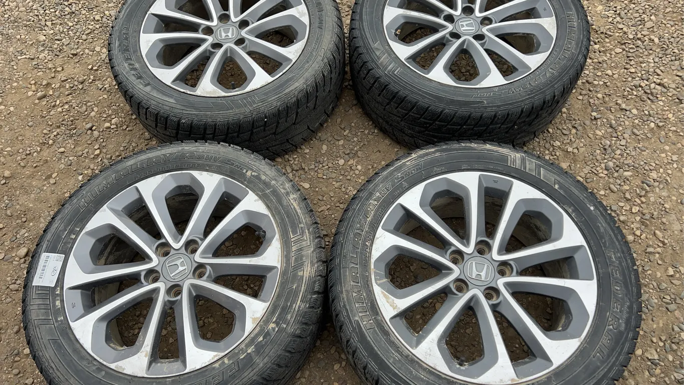 4 - 235/55R18 Winter Tires & Rims W/ Sensors