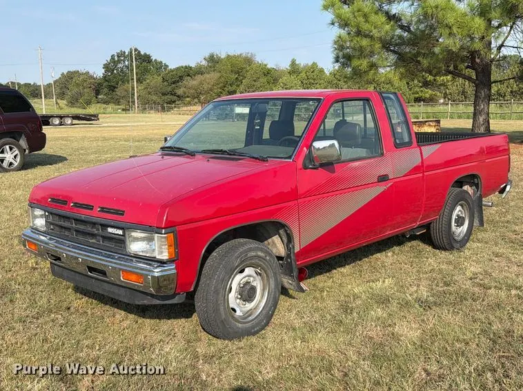 1988 Nissan Pickup Ext. Cab pickup truck