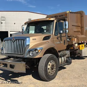 2019 International WorkStar refuse truck