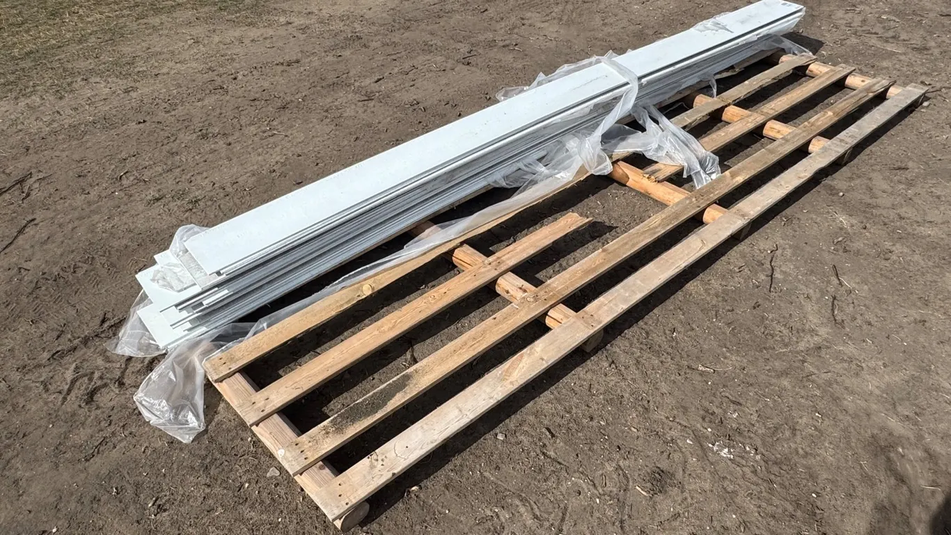 (26) Hardie Plank