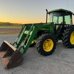 OFFSITE - 1992 John Deere 2755 tractor