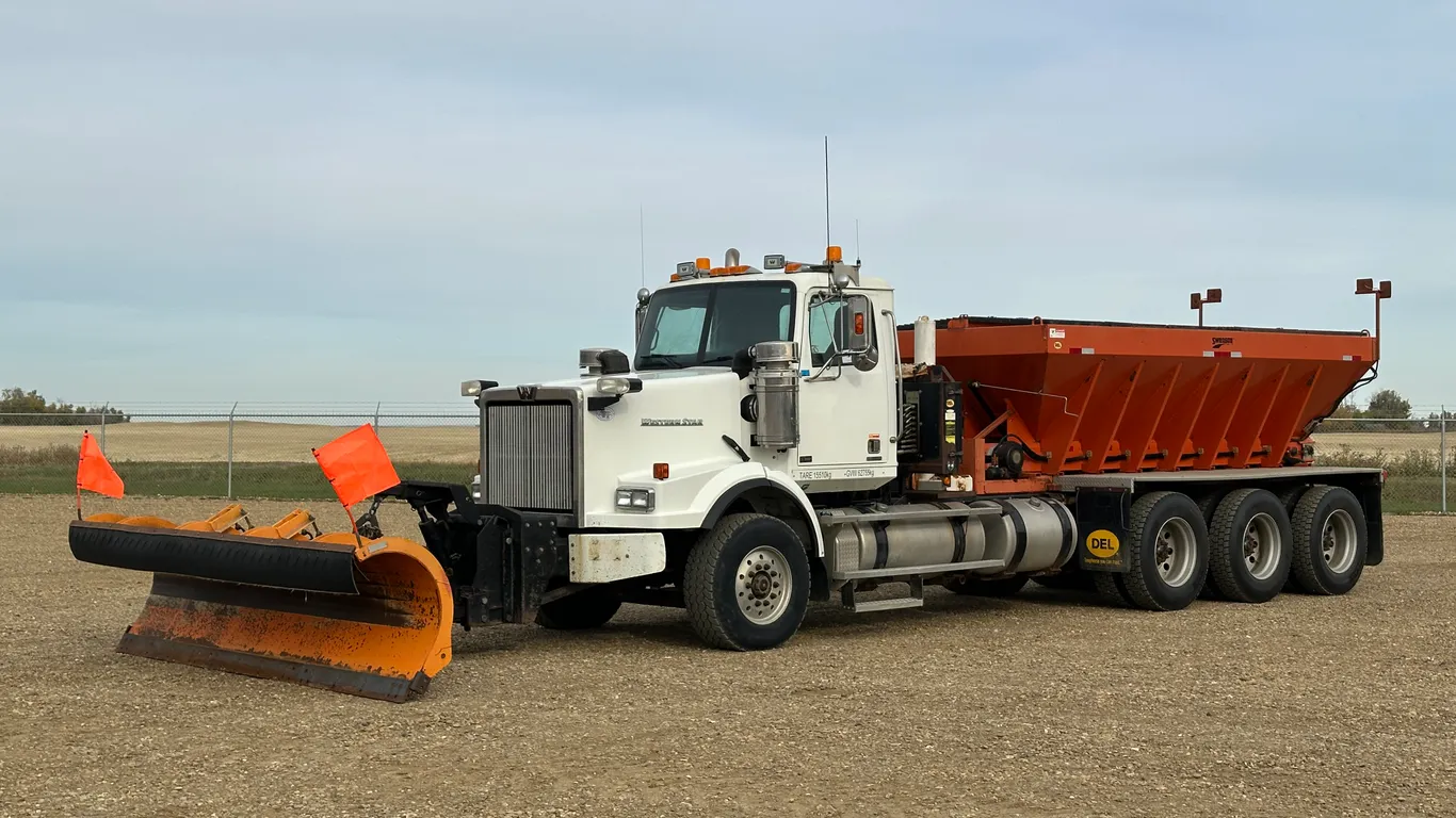 2018 Western Star 4900 SB Tri/A Snow Plow Truck