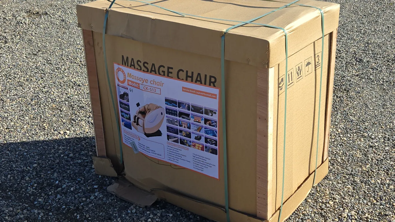 MASSAGE CHAIR Unused