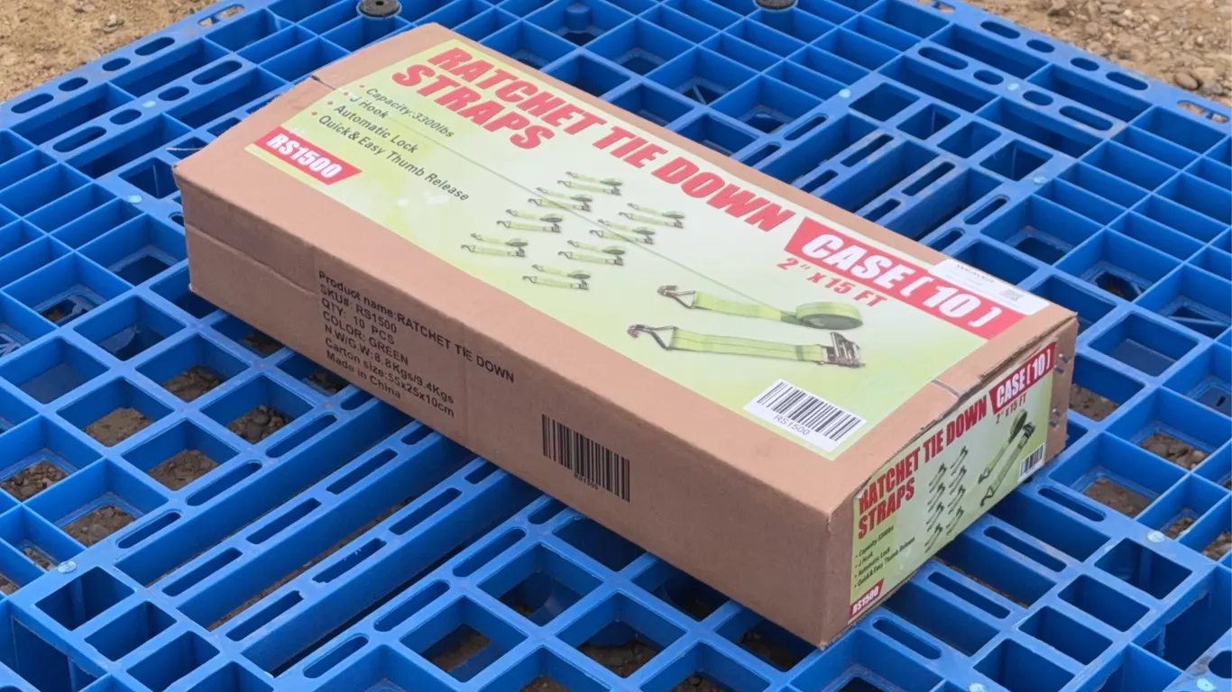 Qty of (10) Ratchet Tie Down Straps