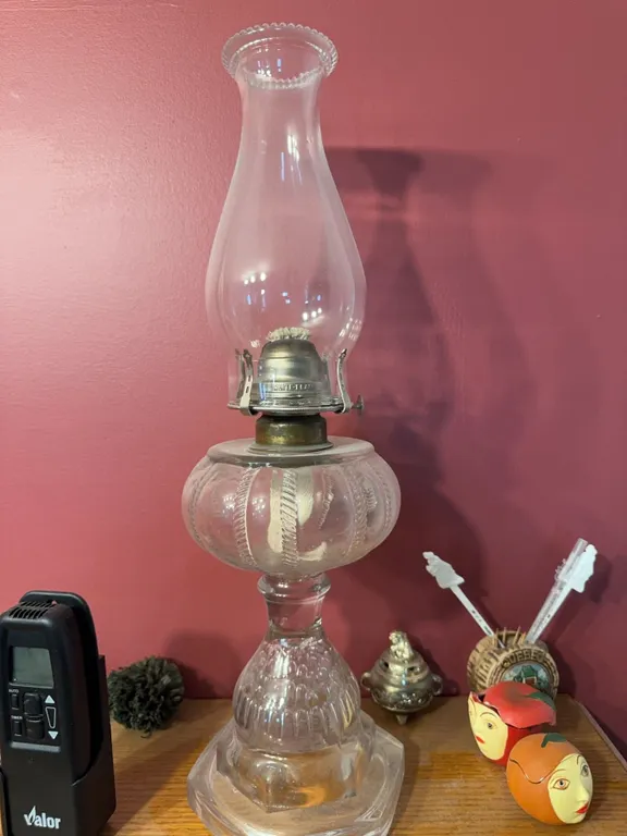 Aladdin Model 23 Clear Glass Oil Lamp with Chimney and Burner