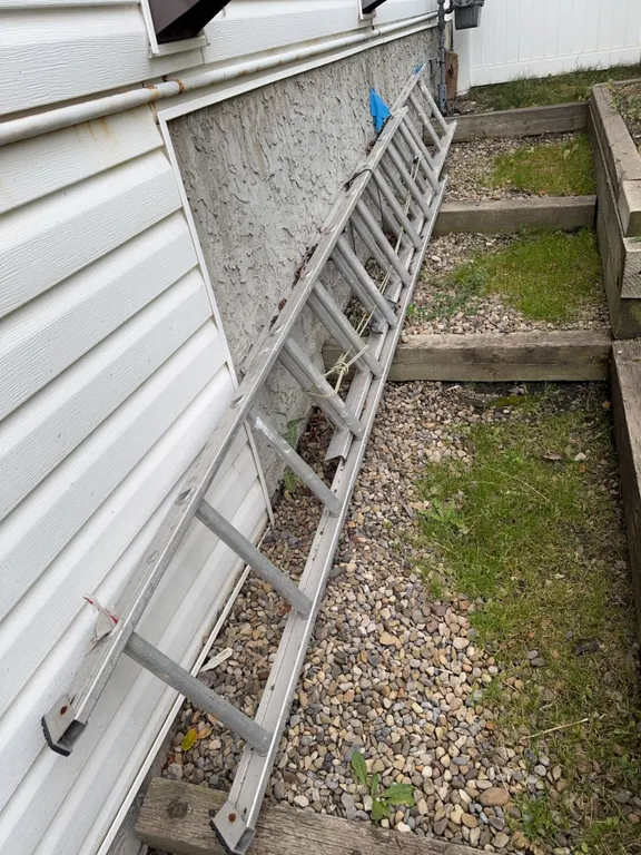 20 Foot Aluminum Extension Ladder Outdoor Use