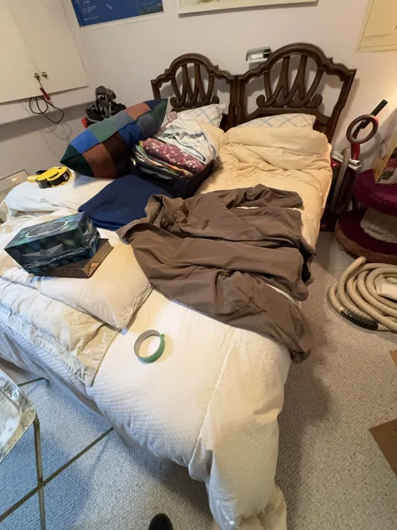 Double Bed With Wooden Headboard, Bedding and Pillows Included