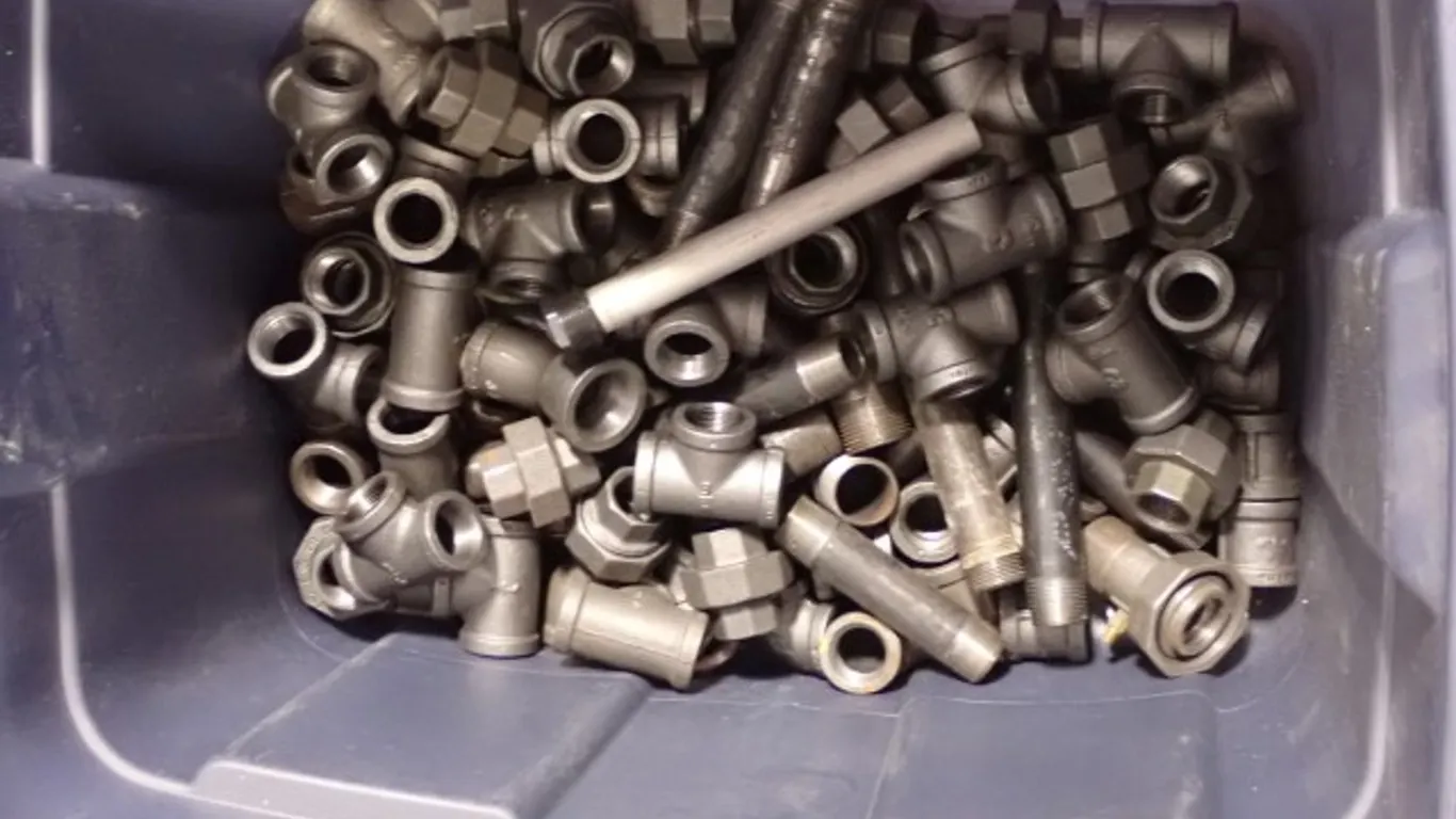 Threaded Metal and Hydraulic Fittings