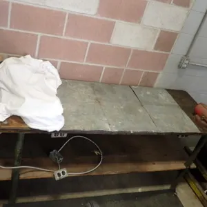 Heavy Duty Workbench with Vise