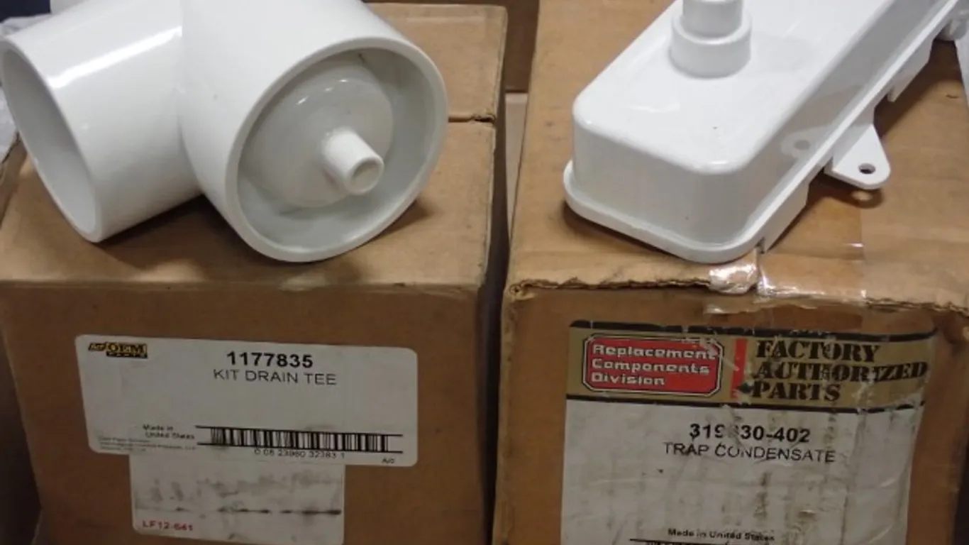 Condensate Trap & Drain Tee