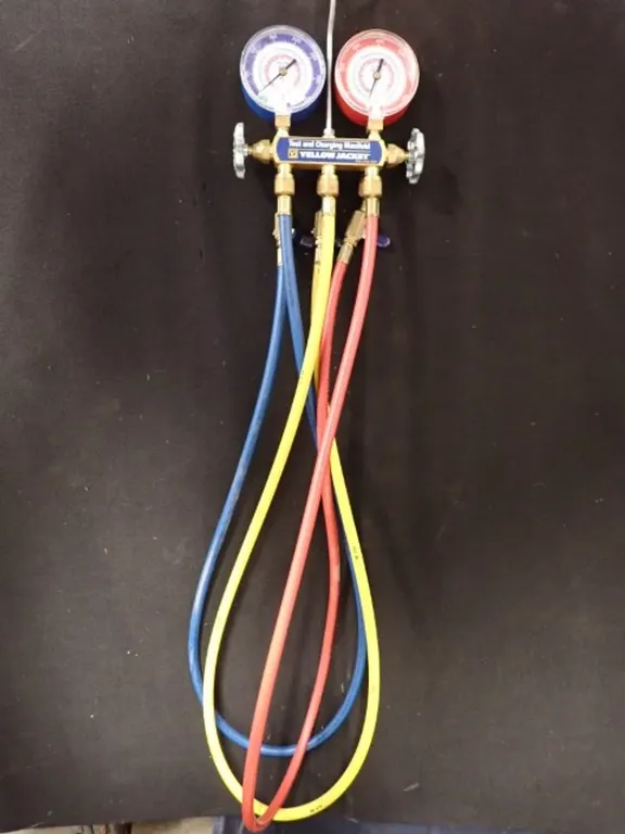 Yellow Jacket Test & Charging Manifold