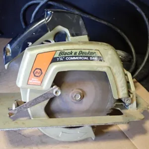 Black & Decker 7 1/4" Commercial Saw