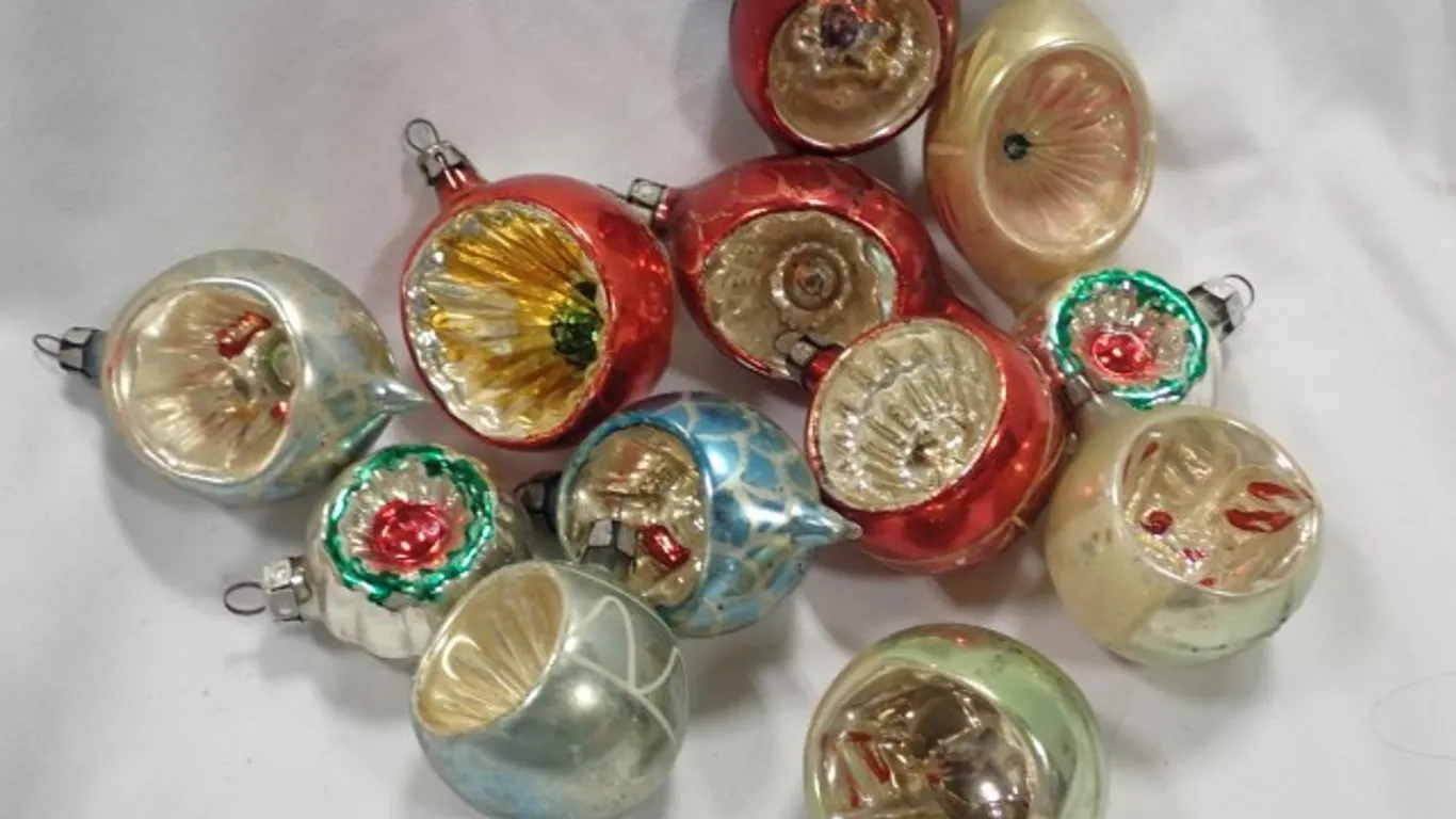 1950's Mercury Glass Indent Reflector Christmas Tree Baubles