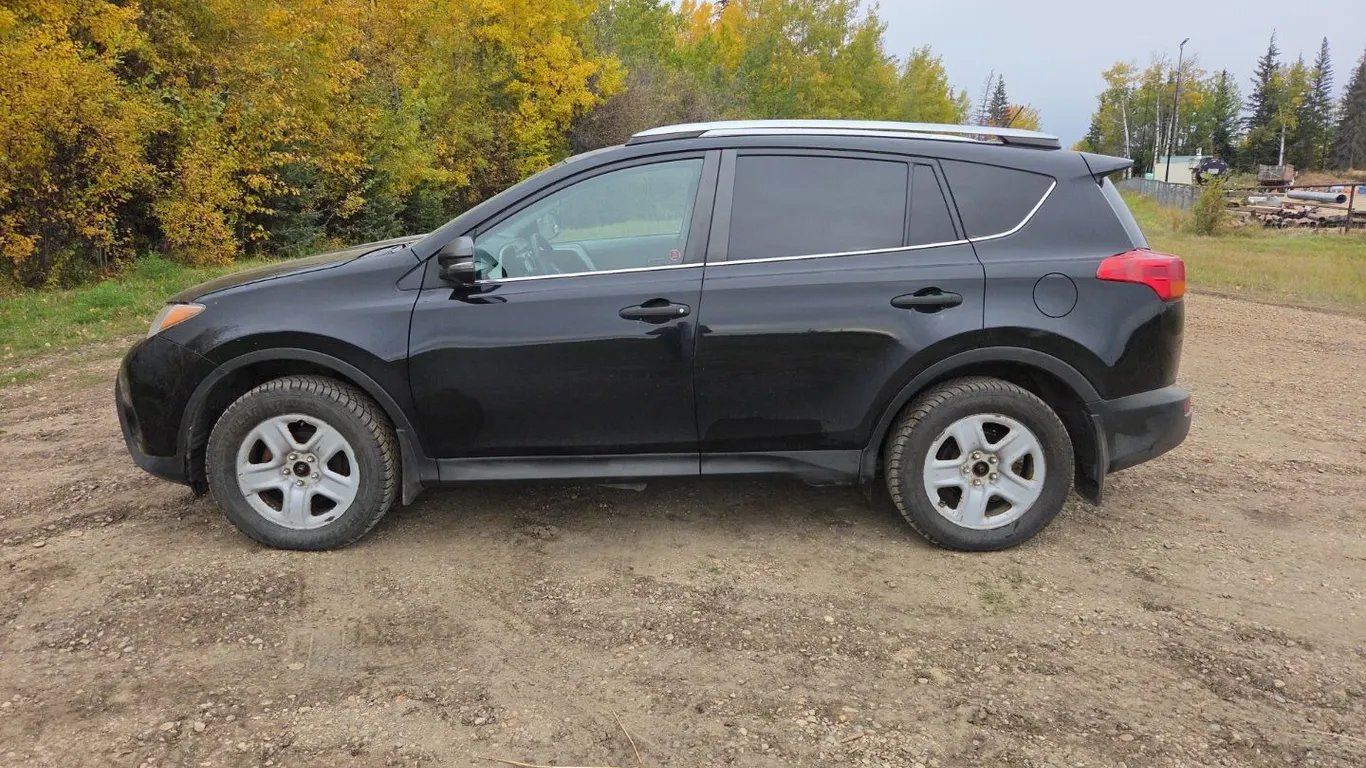 2013 Toyota Rav 4E AWD SUV