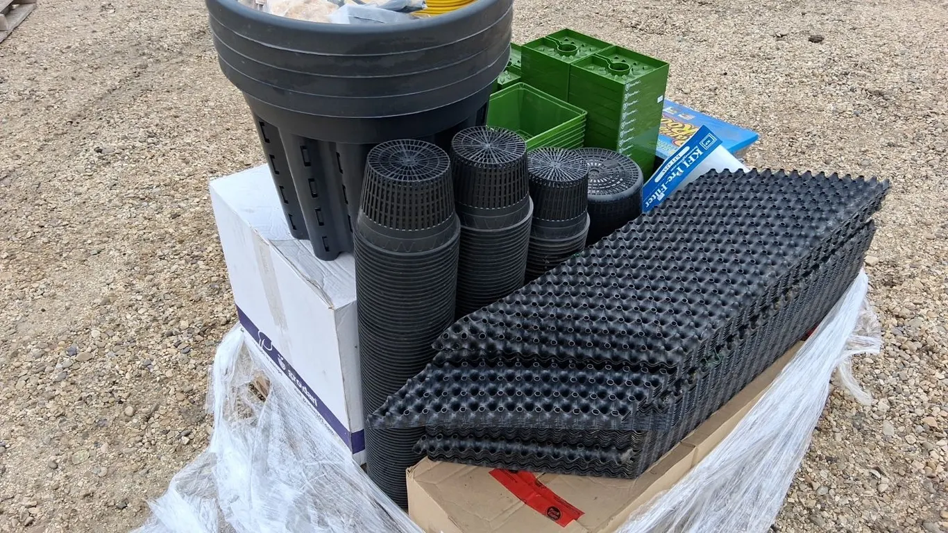 Hydroponic Growing Equipment