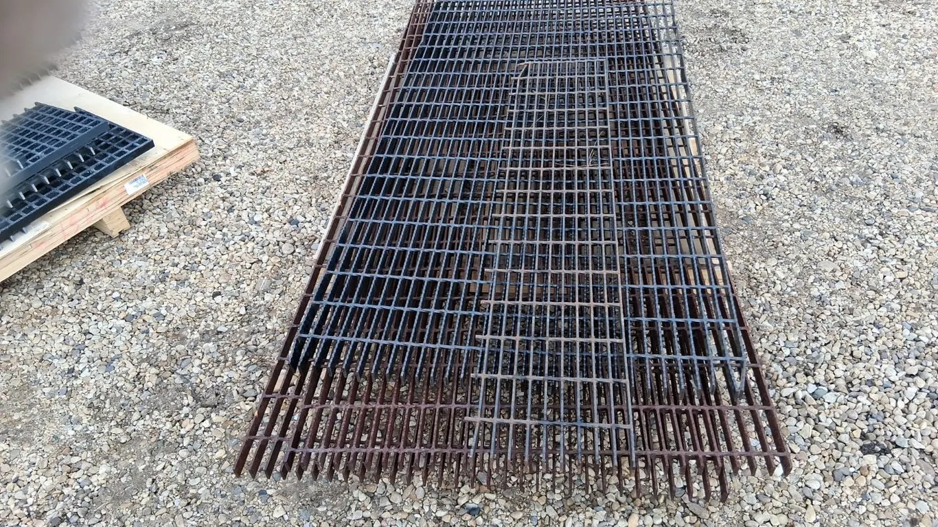 Quantity of Steel Bar Grating