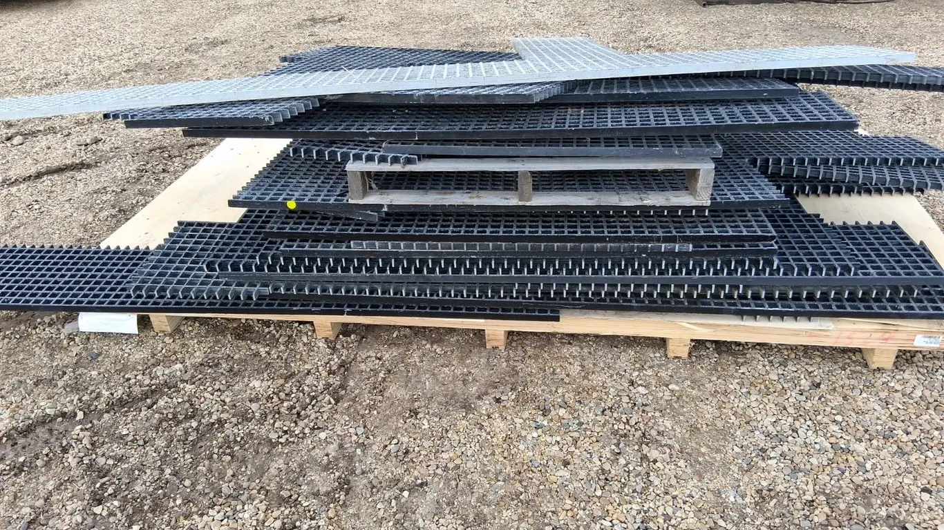 Quantity of Fibreglass Grating