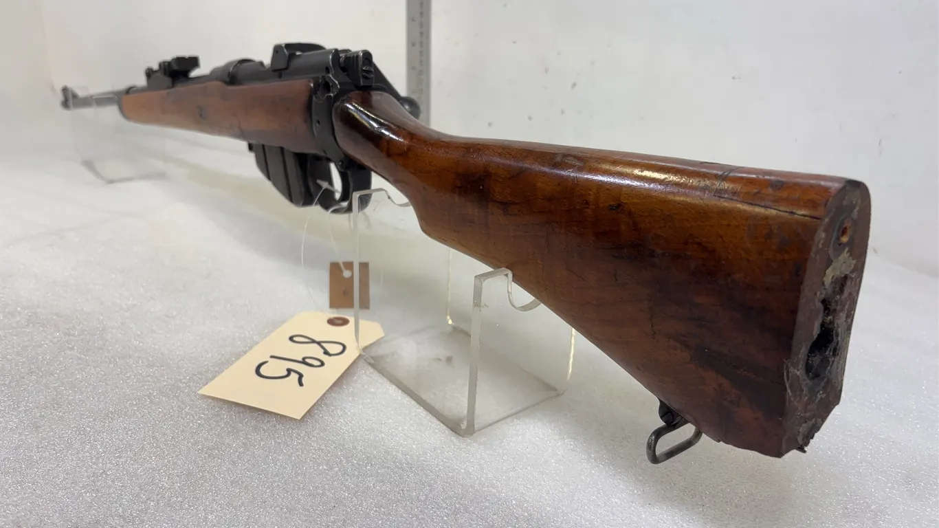 Lee Enfield .303 British Bolt action Rifle, w/ swivels, mag, sn 5705, *Unreserved*