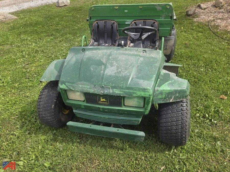 2001 John Deere 2x4 Gator