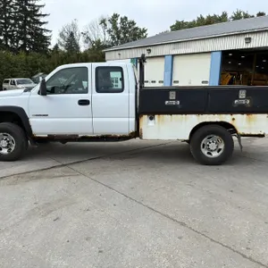 2006 Chevy Silverado 2500HD Utility Truck