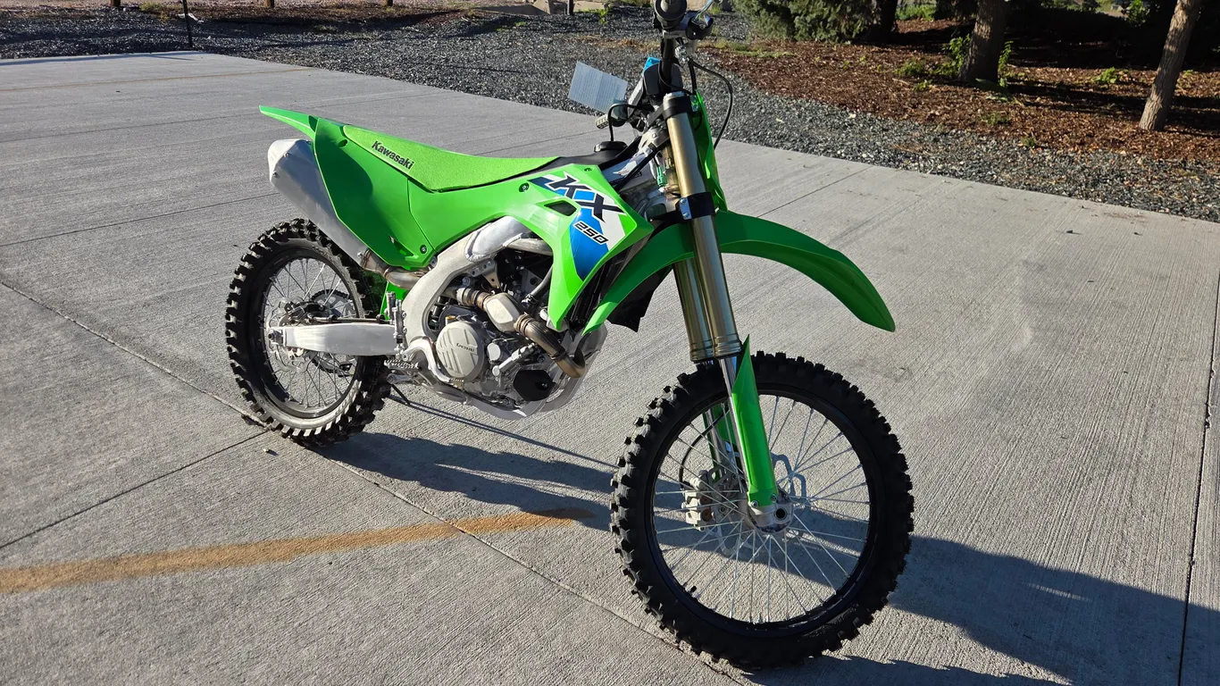 2026 Kawasaki KX250 Dirt Bike