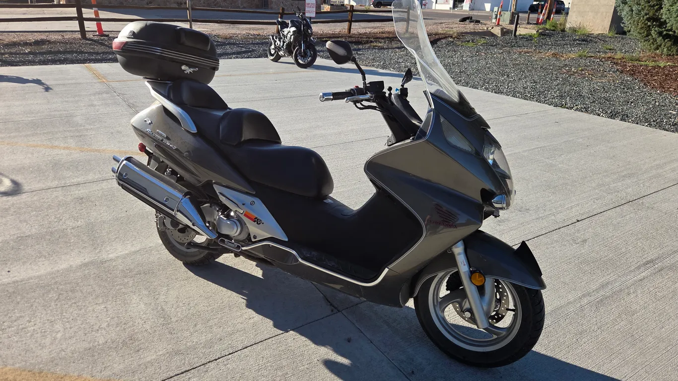 2005 Honda Silver Wing Touring Scooter