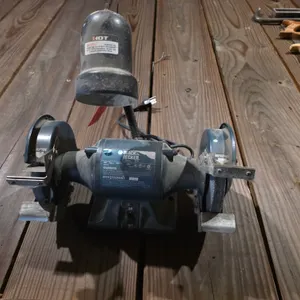 Black & Decker Bench Wheel Grinder