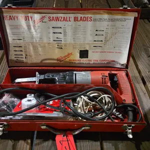 Milwaukee Heavy-Duty Sawzall Portable Reciprocating Saw With Case