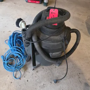 12 Gal Shop-Vac And Extension Cords