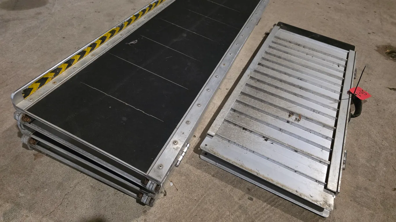 Bi-Fold and Tri-Fold Wheel Chair Ramps