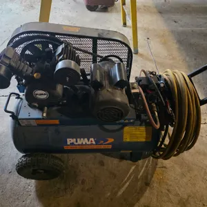 Puma Model PK5020 20 Gal Air Compressor With Cast Iron Oil Lubricated Pump, Comes With Air Hose