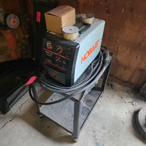 Hobart Handler 140 Wire-Feed Welder, 115-Volt, 25–140 Amp Output