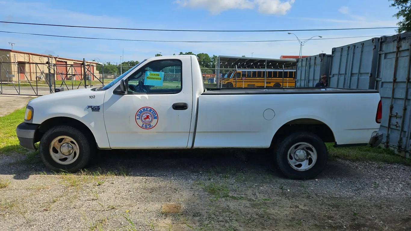2001 Ford F-150 - Will Need to be Towed