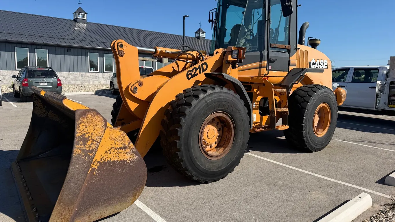 Case 621D Wheel Loader