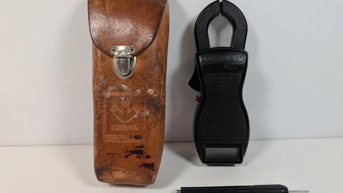 Amprobe ACD-4 Clamp Meter with Ideal Leather Case