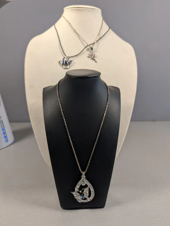 Costume Jewelry Necklaces Lot