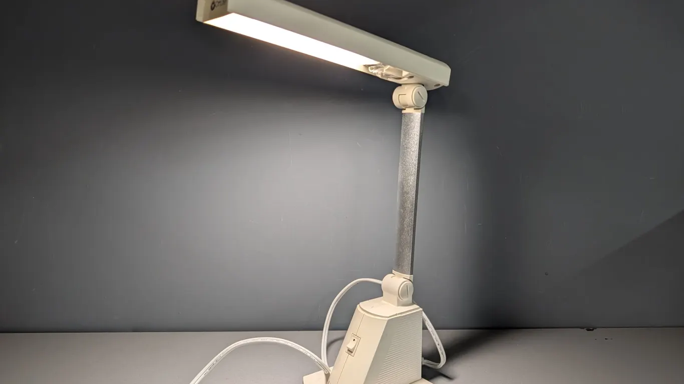 OttLite ST-120A Desk Lamp