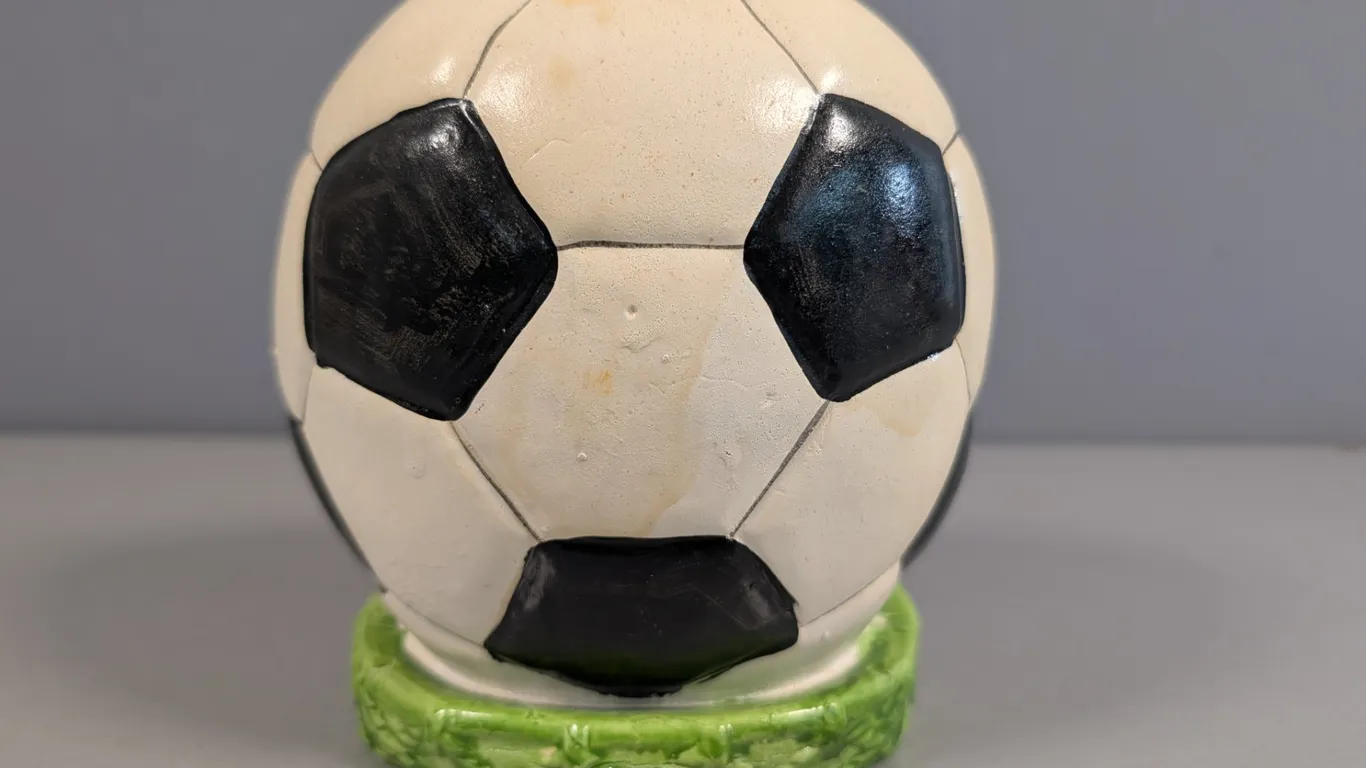 Rubens Originals Ceramic Soccer Ball Planter
