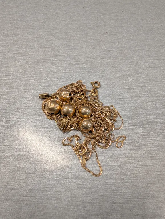 Scrap 14k gold Chains.