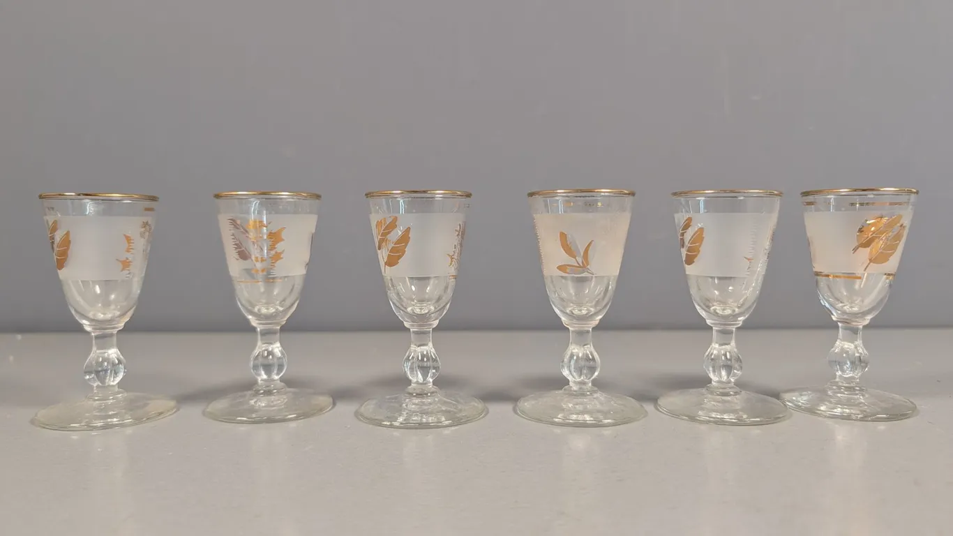 Set of 6 Frosted Glass Cordial Glasses with Gold Leaf Motif