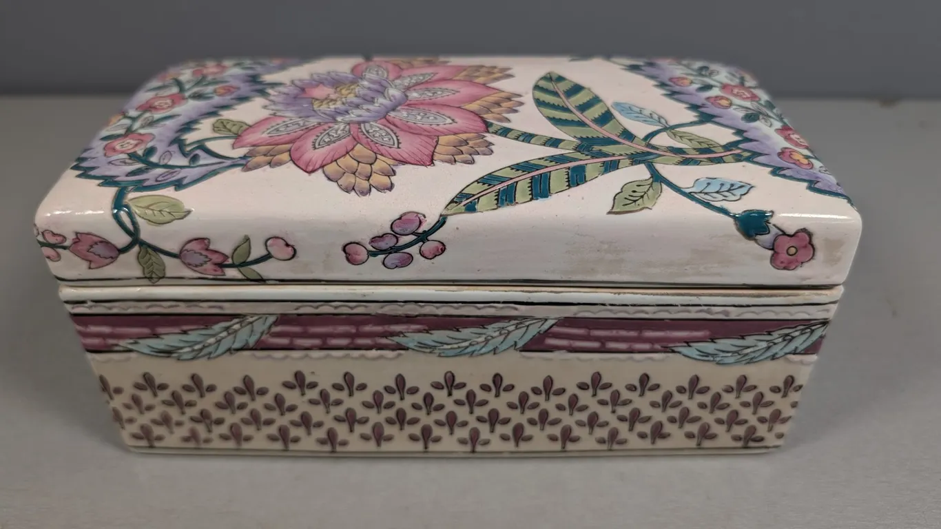 Bainbridge Toyo Floral Ceramic Trinket Box